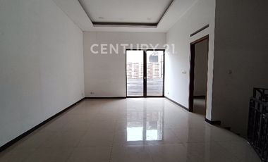 Rumah Siap Huni Di Komplek Pasadena Kota Bandung