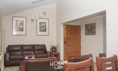 LOS TRES ANTONIOS (MUY LINDA CASA)