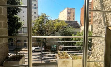 MUY LINDO DEPTO 2 AMB EN DUPLEX CON TERRAZA