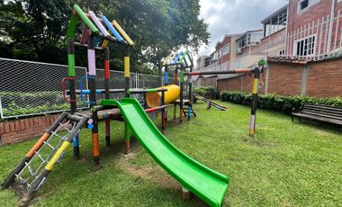 VENTA DE CASA EN FLORIDABLANCA PRADOS DE CAÑAVERAL. Cod V11226