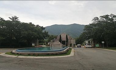 CASA EN VENTA LAS MISIONES CARRETERA NACIONAL SANTIAGO N L $25,500,000