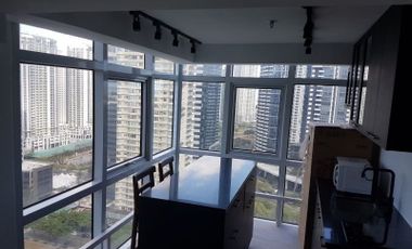 FOR SALE: Semi Furnished Two Bedroom (2BR) Unit in Fort Victoria BGC