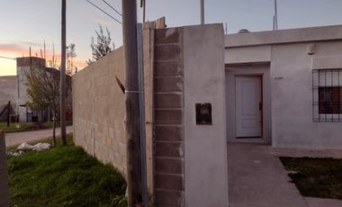 VENTA de CASA y GALPON - 2 DE ABRIL, SAN BENITO