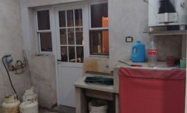 VENTA de CASA y GALPON - 2 DE ABRIL, SAN BENITO