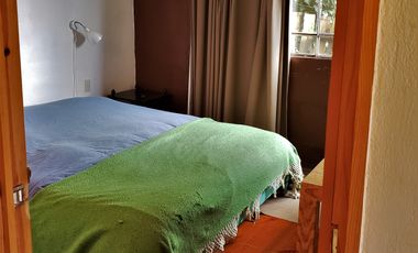 BELLA CASA CON TERRAZA ABIERTA, VISTA AL PUEBLO Y COLINDA CON EL BOSQUE