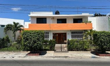 CASA EN VENTA, Residencial Los Pinos al Norte de Mérida