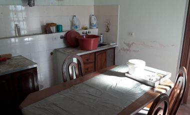 Barbaro Vende Galpón con vivienda en Billinghurst a metros de Av, Eva Perón
