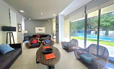 Departamento en venta de 2 dorm. Parque Arauco, Las Condes