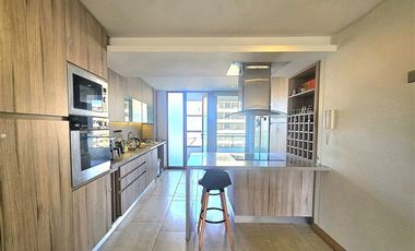 Departamento en venta de 2 dorm. Parque Arauco, Las Condes