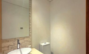 Departamento en venta de 2 dorm. Parque Arauco, Las Condes