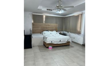 SE VENDE CASA COMERCIAL CON PISCINA UNIFAMILIAR EN CALLE 50