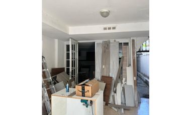 SE VENDE CASA COMERCIAL CON PISCINA UNIFAMILIAR EN CALLE 50