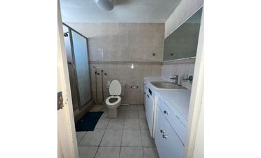 SE VENDE CASA COMERCIAL CON PISCINA UNIFAMILIAR EN CALLE 50
