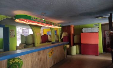 Edificio Comercial - Universidad