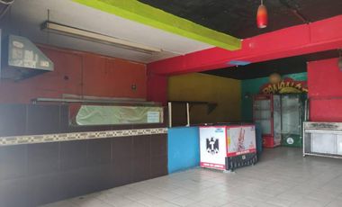 Edificio Comercial - Universidad