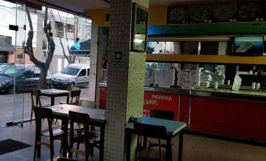 Local en  Sarandi