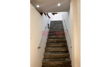 Se Alquila Departamento En Segundo Piso Frente A Playa De  Huanchaco A 1100 Nuevos Soles