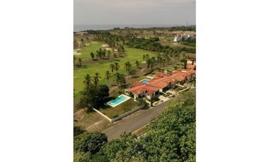 VENDO CASA DE PLAYA EN VISTA MAR SAN CARLOS CON PISCINA