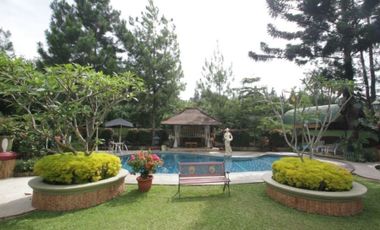 Villa diJual di Puncak Cisarua, Bogor. Pinggir jalan raya