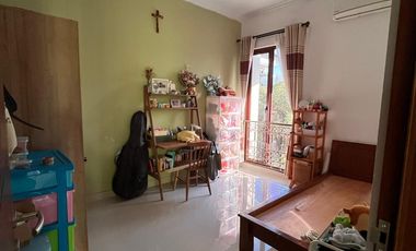 Rumah Mewah Lokasi Premium di  Perumahan Vasana Residence - Ngaglik Sleman