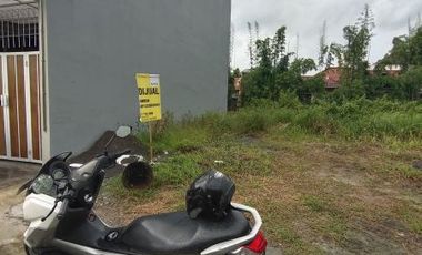 Tanah dijual di Jawa Tengah, Surakarta - Berperabot lengkap