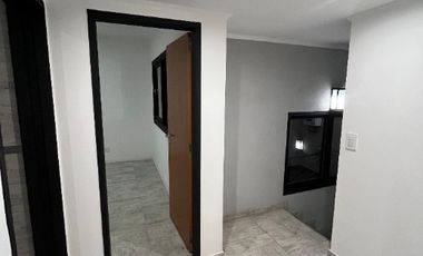 Casa PH en venta en Avellaneda Oeste