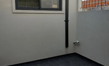 Casa PH en venta en Avellaneda Oeste