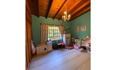 HERMOSA CASA EN LA MEJOR ZONA DE LA BOTA INGENIERO MASCHWITZ