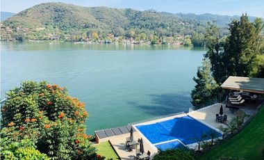 CASA LA PEÑA CON ACCESO AL LAGO
