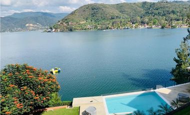 CASA LA PEÑA CON ACCESO AL LAGO