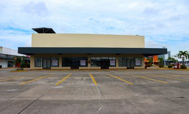 SE ALQUILAN LOCALES COMERCIALES EN EL CENTRO COMERCIAL LOS PUEBLOS