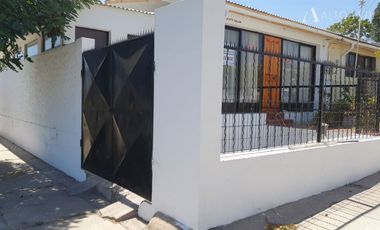 Casa en Venta en Los Perales con Cerro Grande