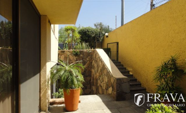 CASA EN VENTA EN JARDINES VALLARTA