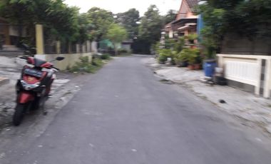 Disewakan rumah dekat Ring Roud Maguwoharjo Depok Sleman Yogyakarta
