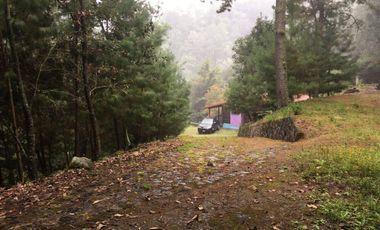 Hermoso Terreno con Cabaña en Venta en Zirahuén