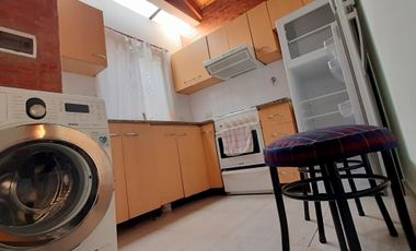 EXCELENTE PH DE 2 AMB AMPLIOS CON DOS PATIOS. MUY LUMINOSO Y AEREADO.