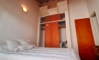 EXCELENTE PH DE 2 AMB AMPLIOS CON DOS PATIOS. MUY LUMINOSO Y AEREADO.