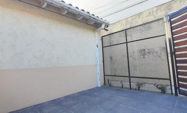 EXCELENTE PH DE 2 AMB AMPLIOS CON DOS PATIOS. MUY LUMINOSO Y AEREADO.