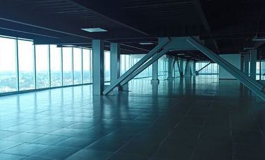 Excelente Oficina Acondicionada en Renta 4494m2. La Viga