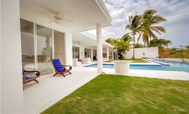 Se Vende casa en P.H. El Cortijo, Costa Esmeralda
