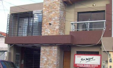 Duplex en Venta en Lanus Este