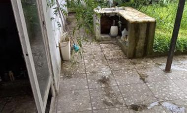 PROPIEDAD EN DOS PLANTA / OPORTUNIDAD / BERNAL / QUILMES (valor publicado a modo figurativo NO INFORMATIVO CONSULTE)