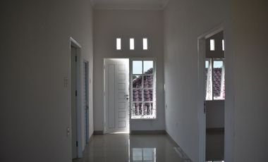 DIJUAL RUMAH SIAP HUNI 2 LANTAI DI JALAN TIUNG 2 SUKAJADI