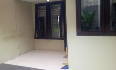 Dijual Rumah Nusaloka Jl Nias Blok I BSD City Tangerang Lokasi Strategis Murah