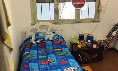 Casa PH en venta en Barrio Parque