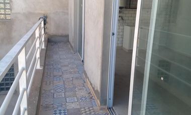 EXCELENTE MONOAMBIENTE MUY LUMINOSO