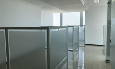 oficina en venta en alto prado. Cod V101030