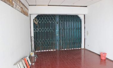 Di Sewakan Rumah 3 Kamar Posisi HOEK di Jl. Sawah Kurung, Bandung