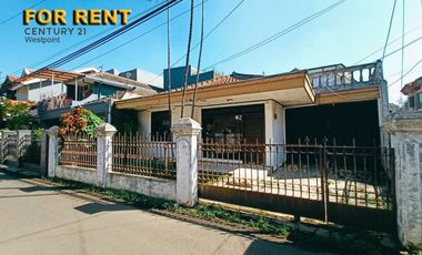 Di Sewakan Rumah 3 Kamar Posisi HOEK di Jl. Sawah Kurung, Bandung