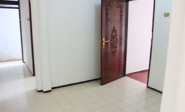 Di Sewakan Rumah 3 Kamar Posisi HOEK di Jl. Sawah Kurung, Bandung